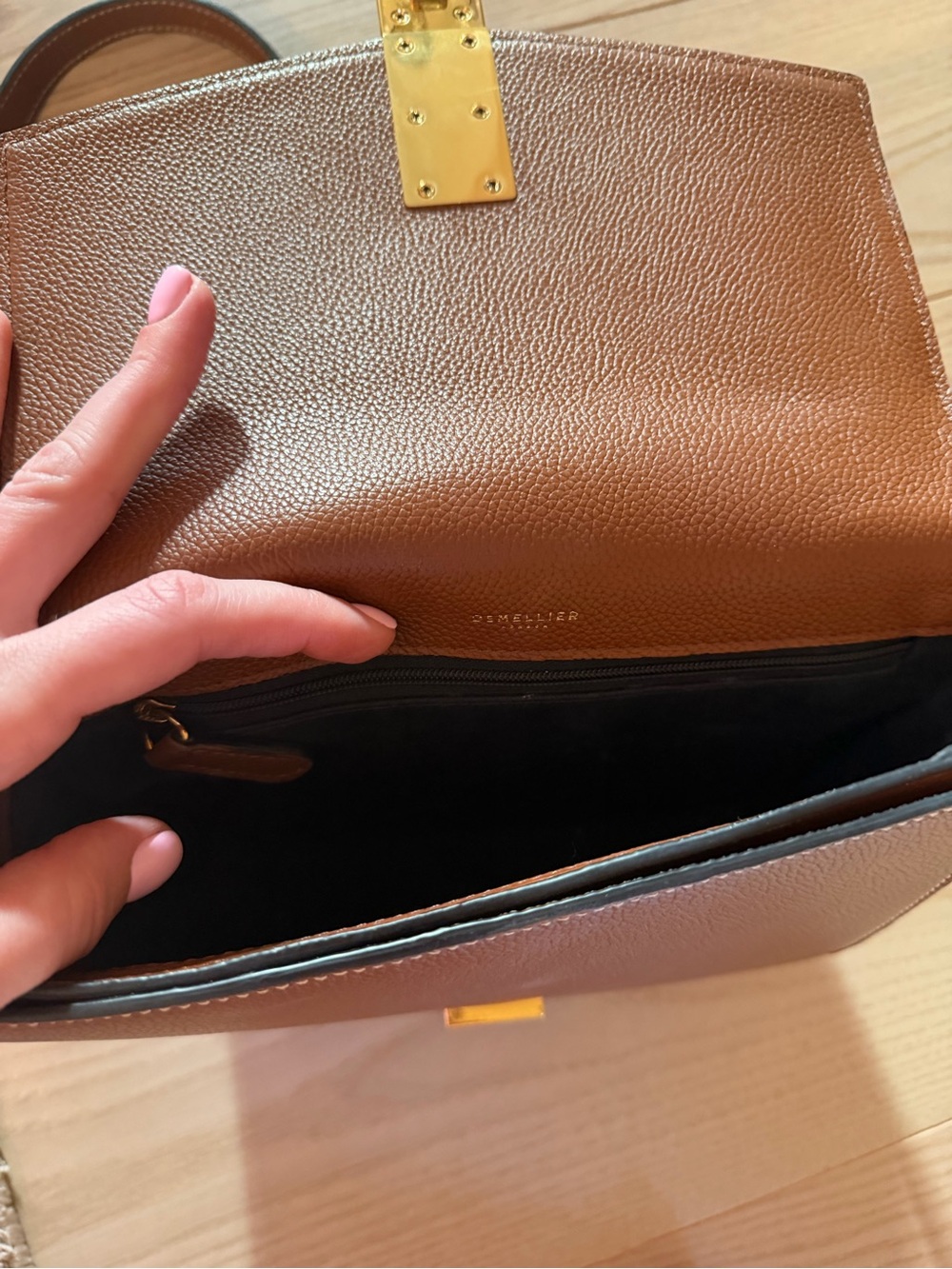 DEMELLIER VANCOUVER TAN SMALL GRAIN STITCHING - Picture 11 of 16